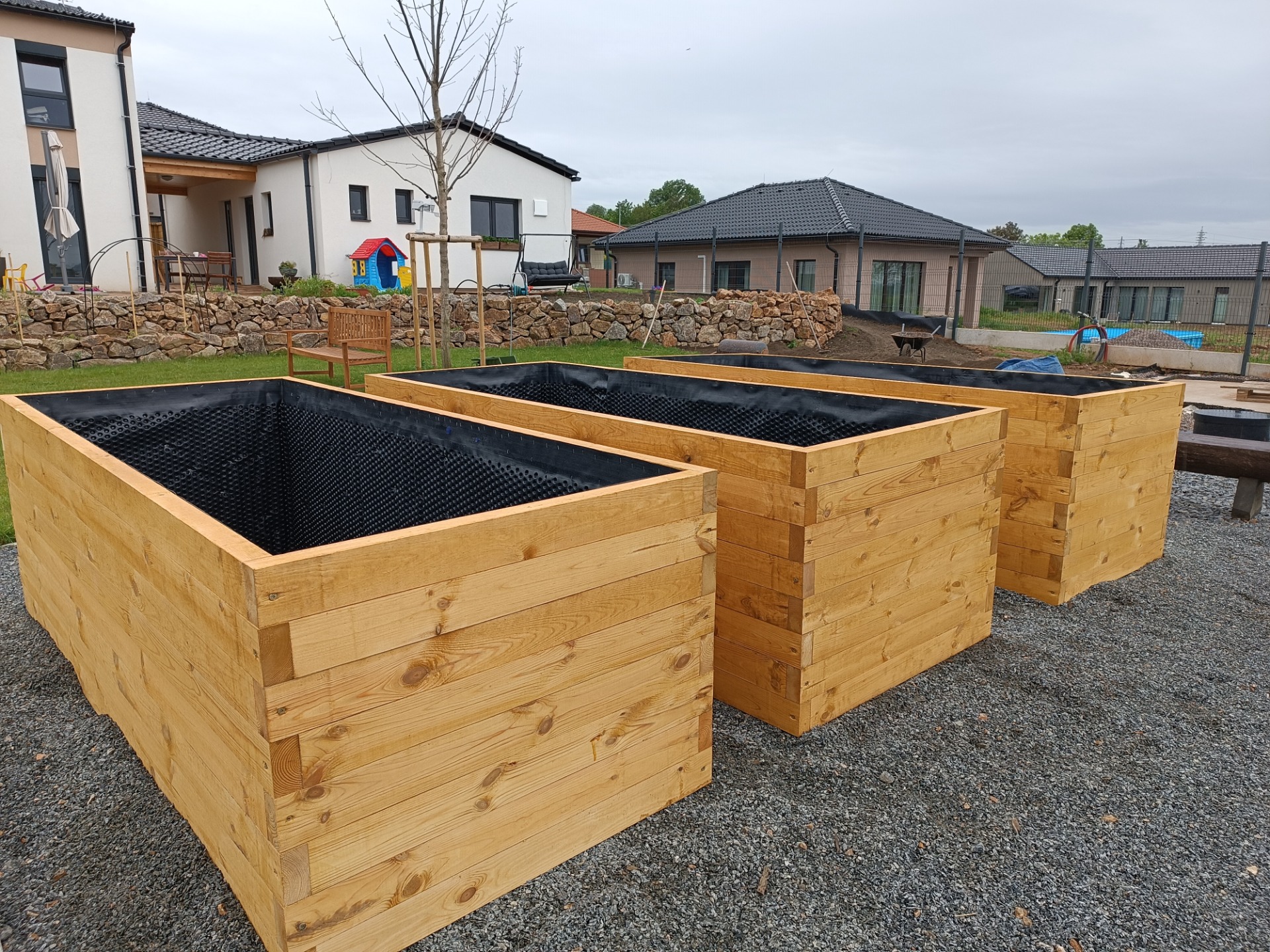 Odstín - borovice, Rozměry 2500x1000x800mm 