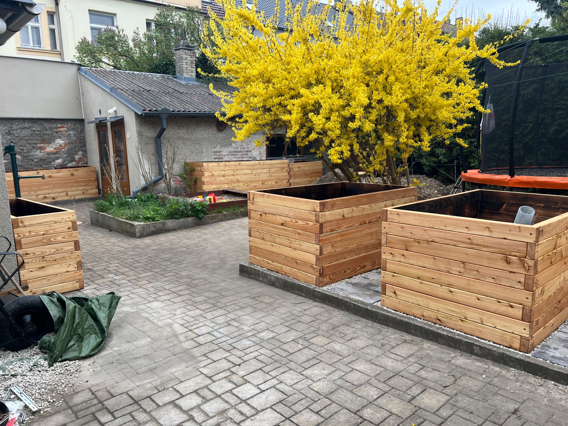 Odstín bezbarvý -Modřin 