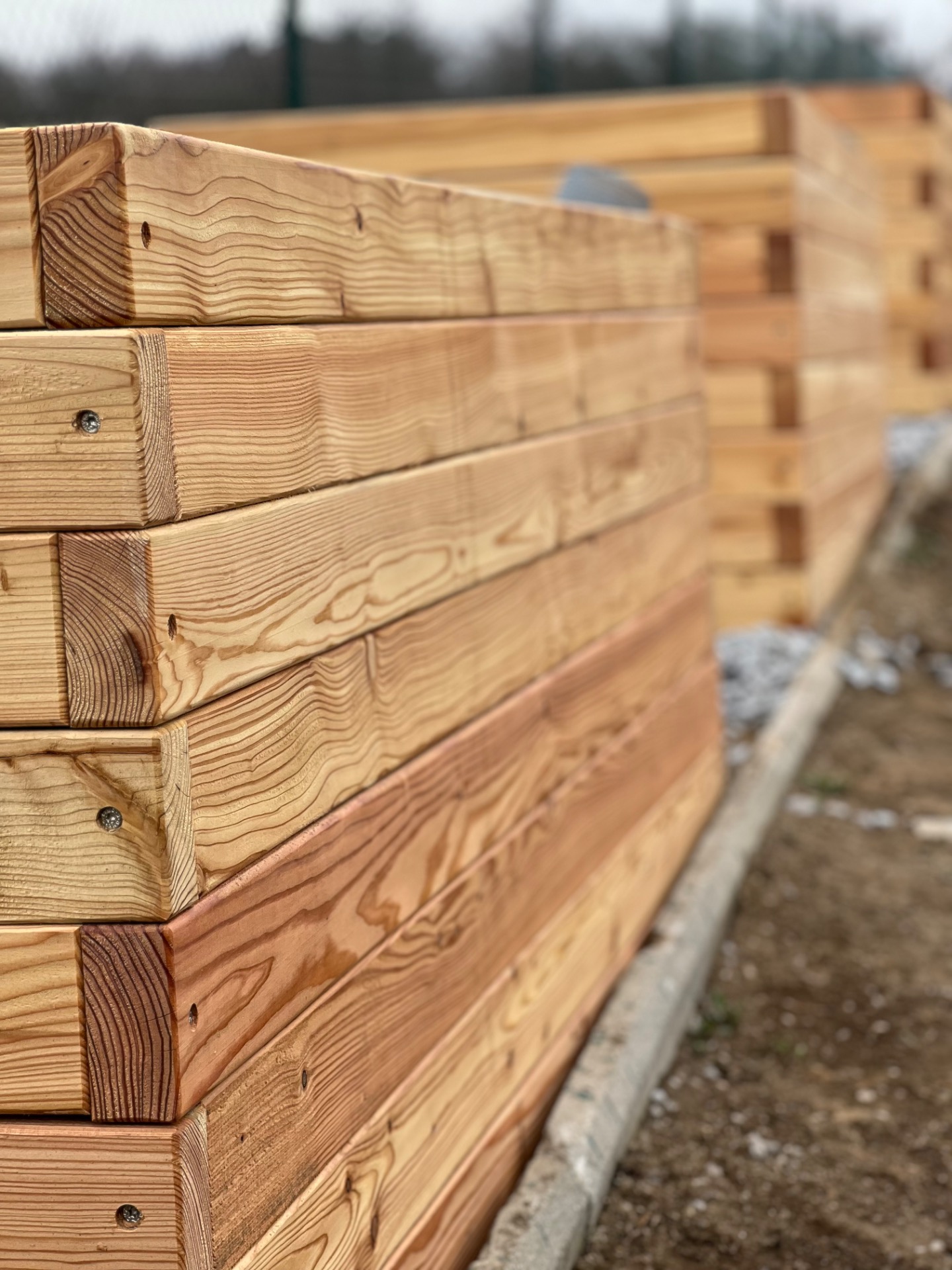 Odstín bezbarvý -Modřin 